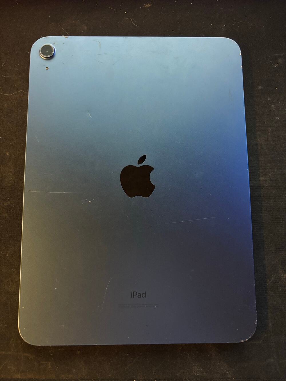 Apple iPad 10th Generation 64gb - Locked/Cracked Screen TURNS ON - Parts/Repair